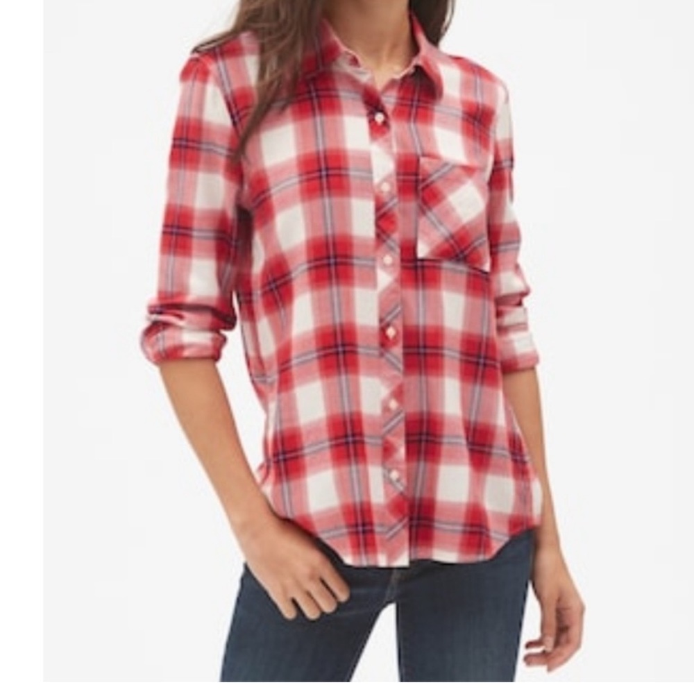 Gap boyfriend fit flannel, red gray plaid, size S
